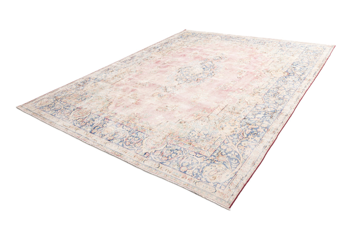 385 x 300 Vintage Royal