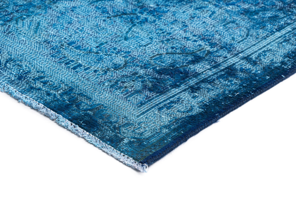 390x290 Vintage Royal