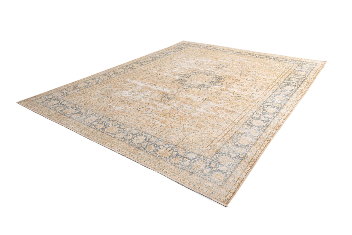 399 x 300 Vintage Royal