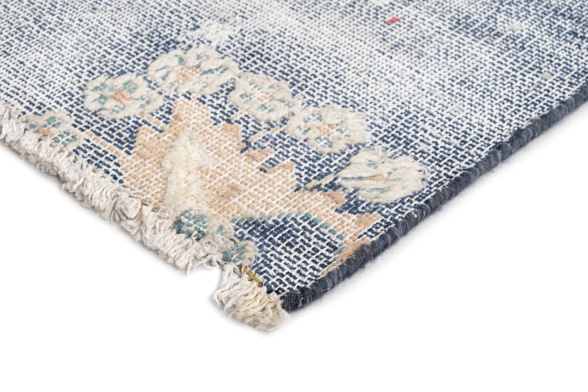 200x131 Vintage Royal