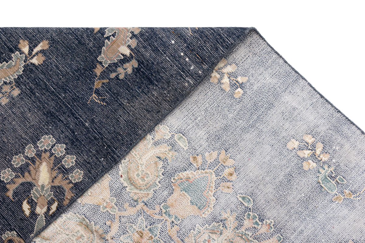 200x131 Vintage Royal