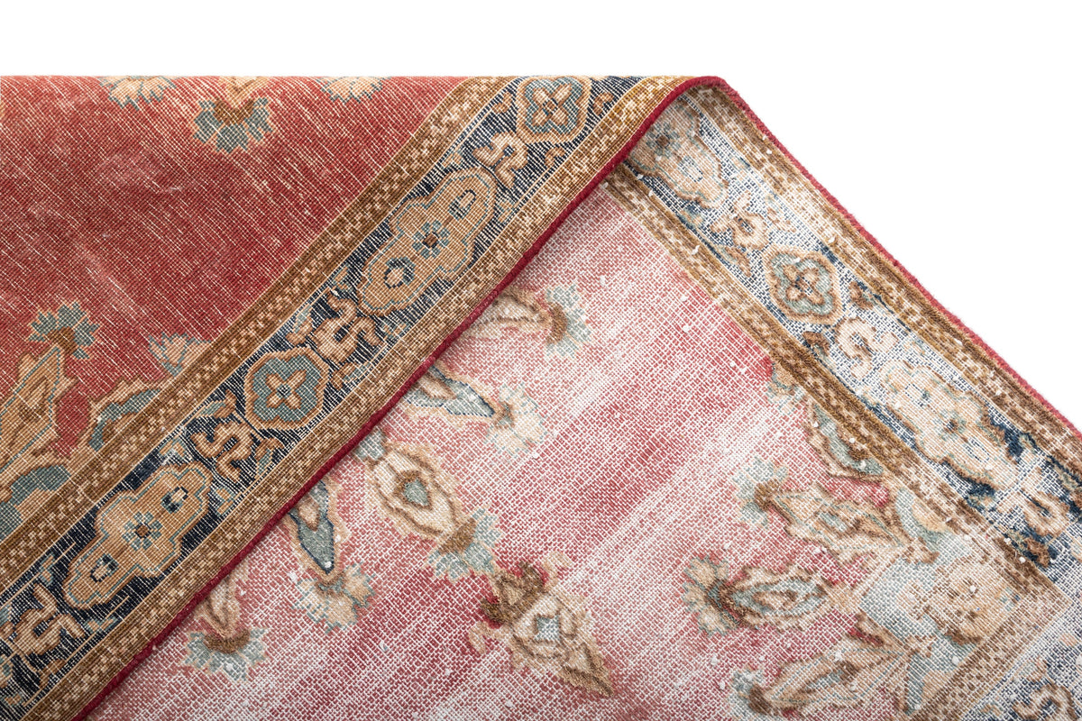 142 x 85 Vintage Royal