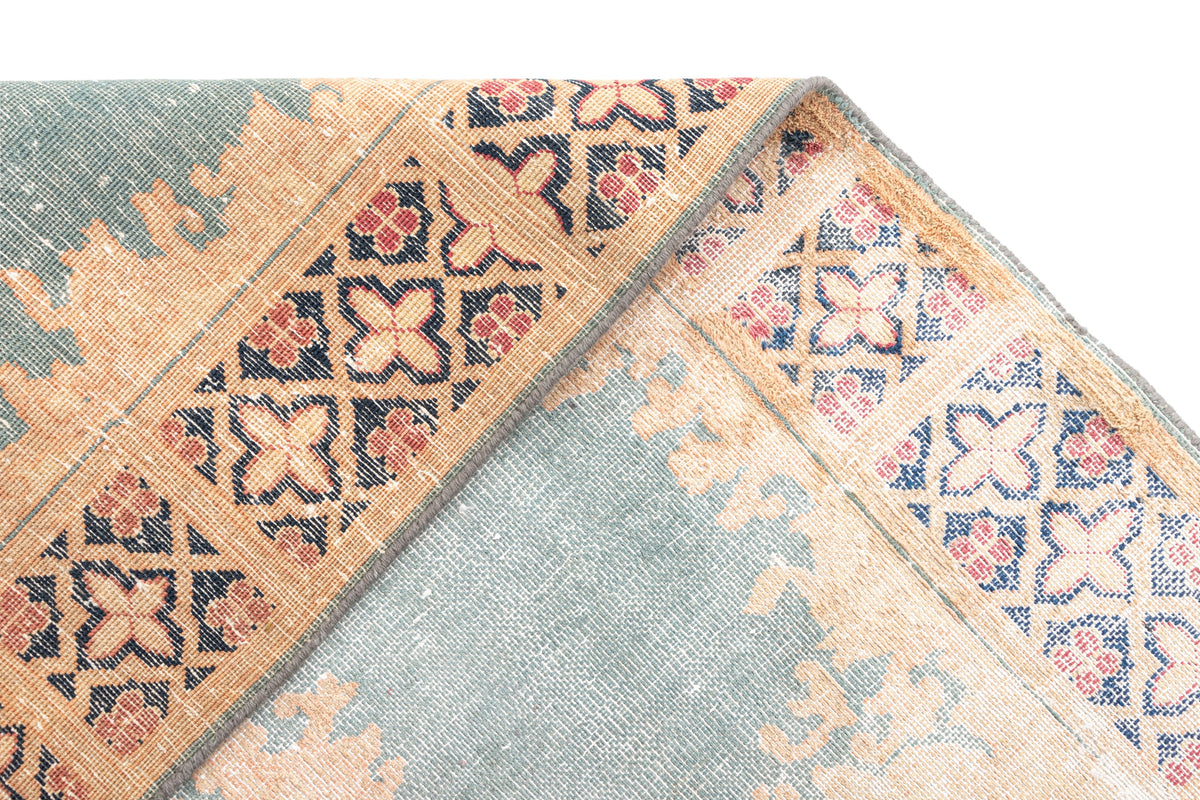149x93 Vintage Royal