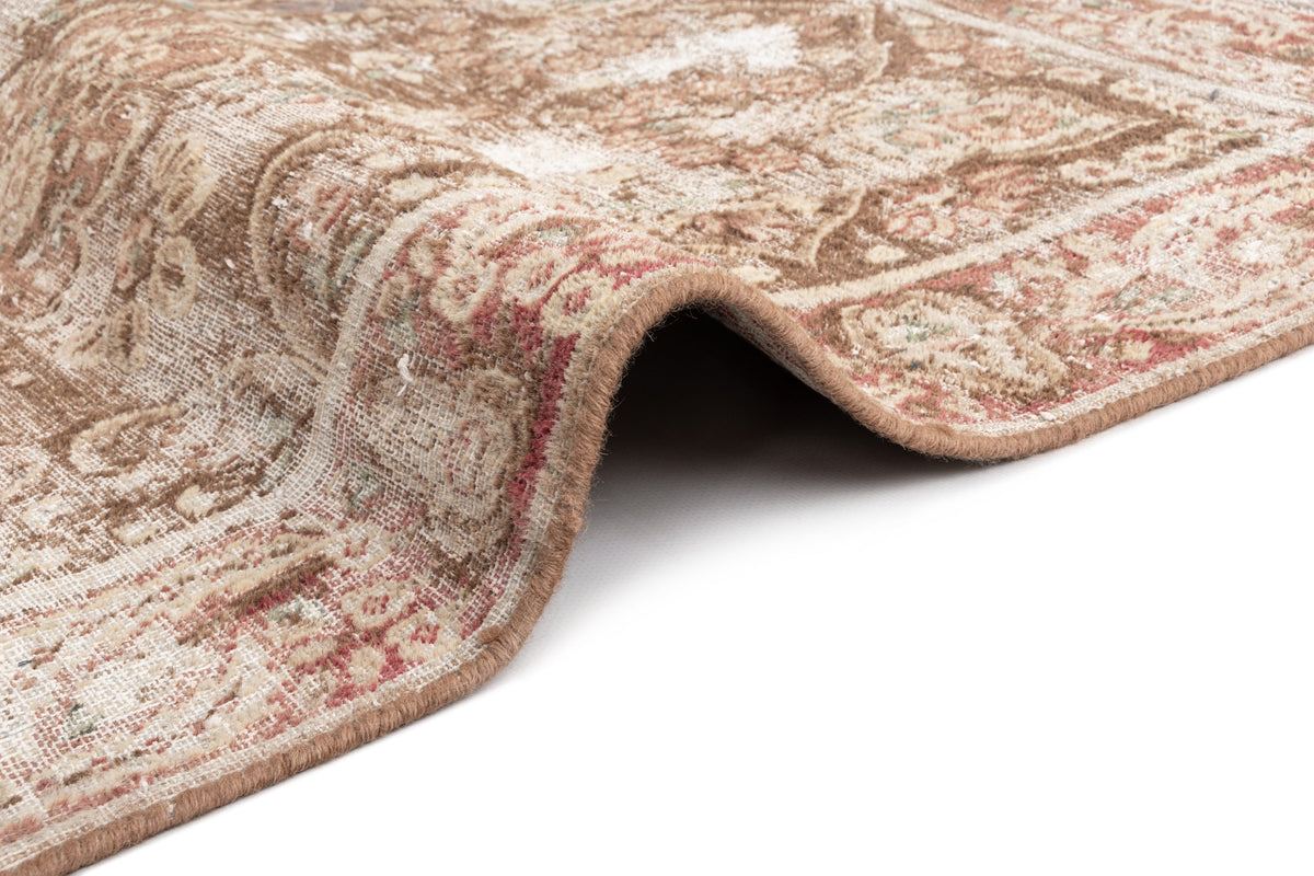 126 x 90 Vintage Royal
