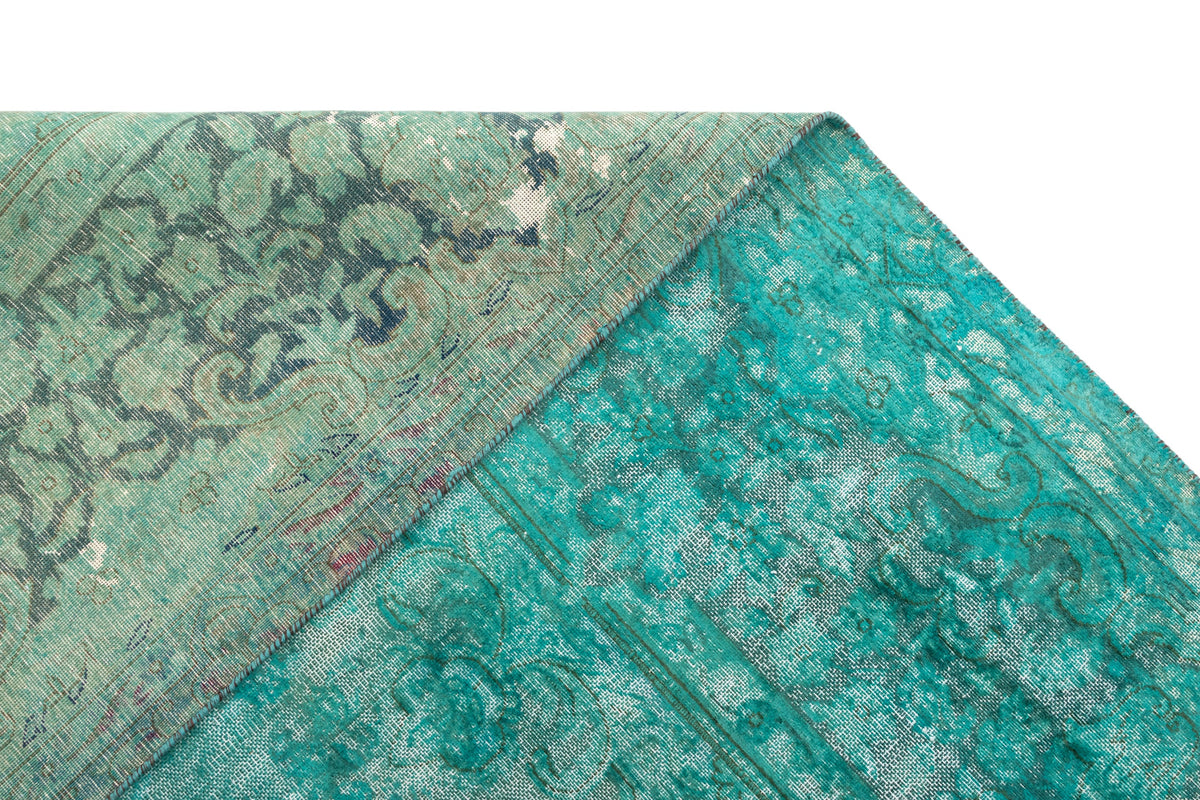 400 x 296 Vintage Royal
