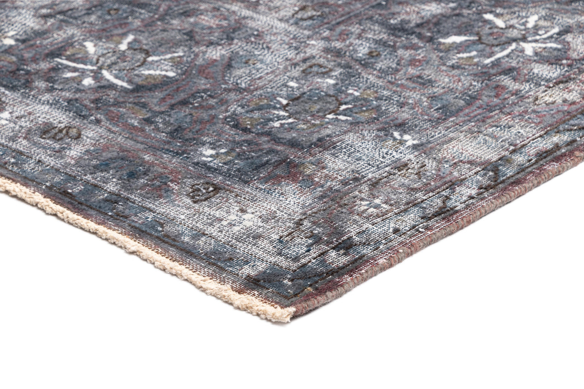 390 x 293 Vintage Royal