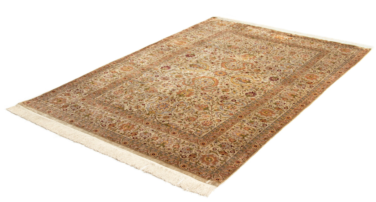 225 x 142 Hereke Seide