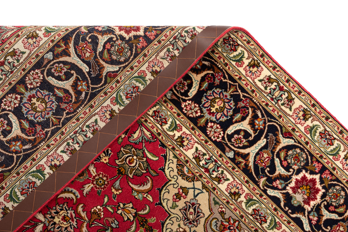 216x201 Tabriz avec de la soie