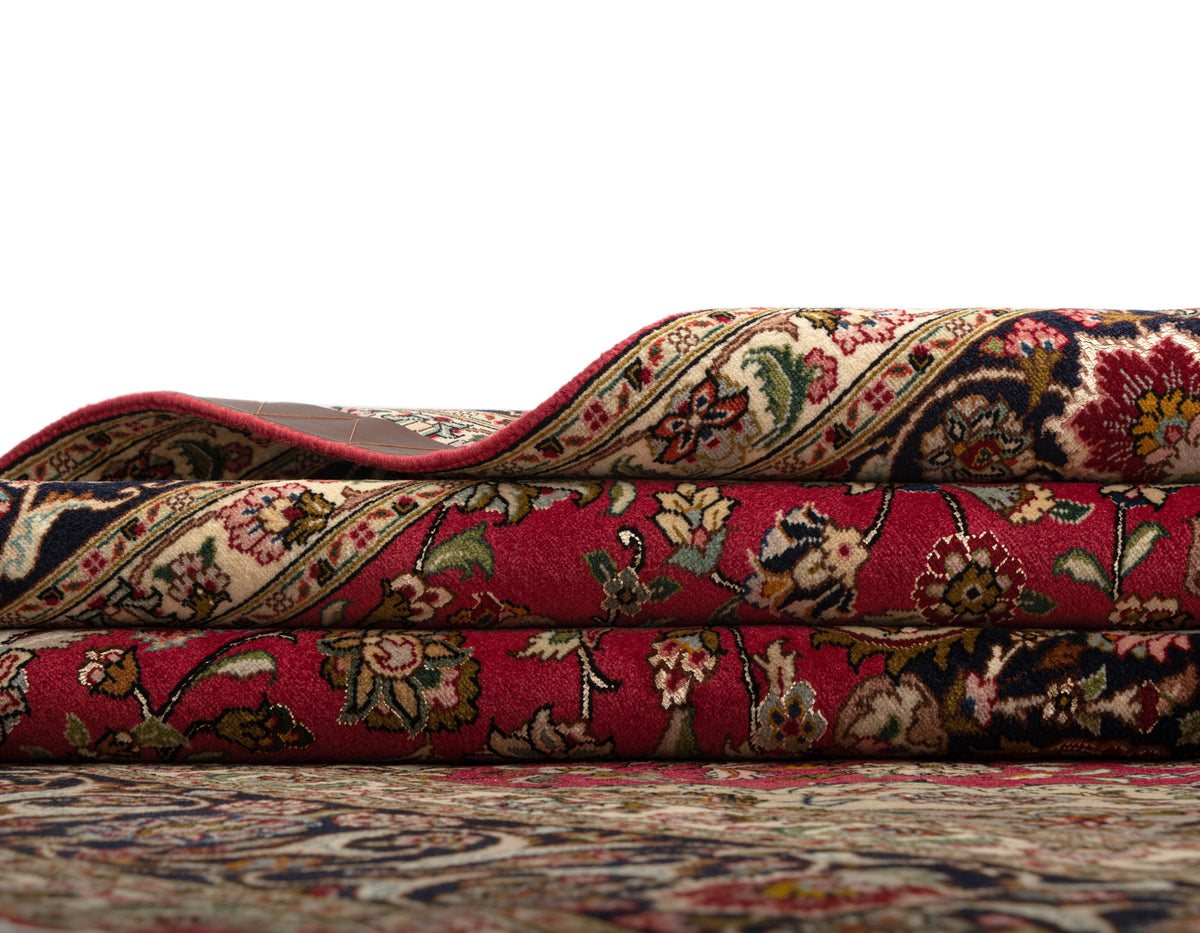 216x201 Tabriz avec de la soie