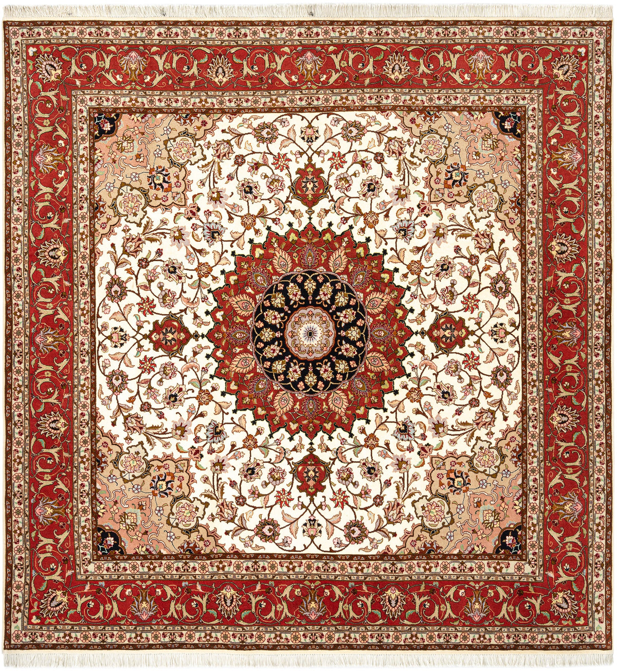 214 x 205 Täbriz mit Seide