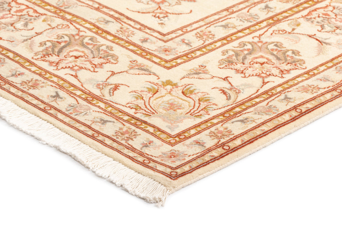 255x201 Tabriz con seta