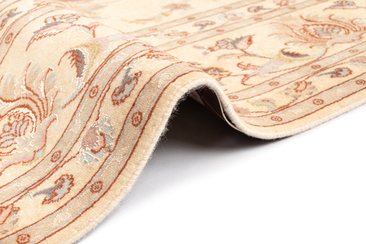 257x203 Tabriz avec de la soie