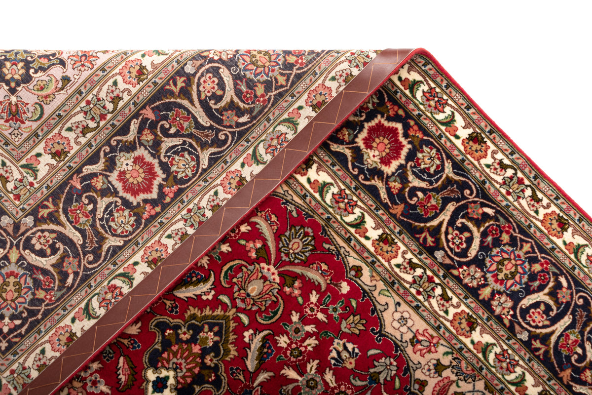 207x204 Tabriz con seta