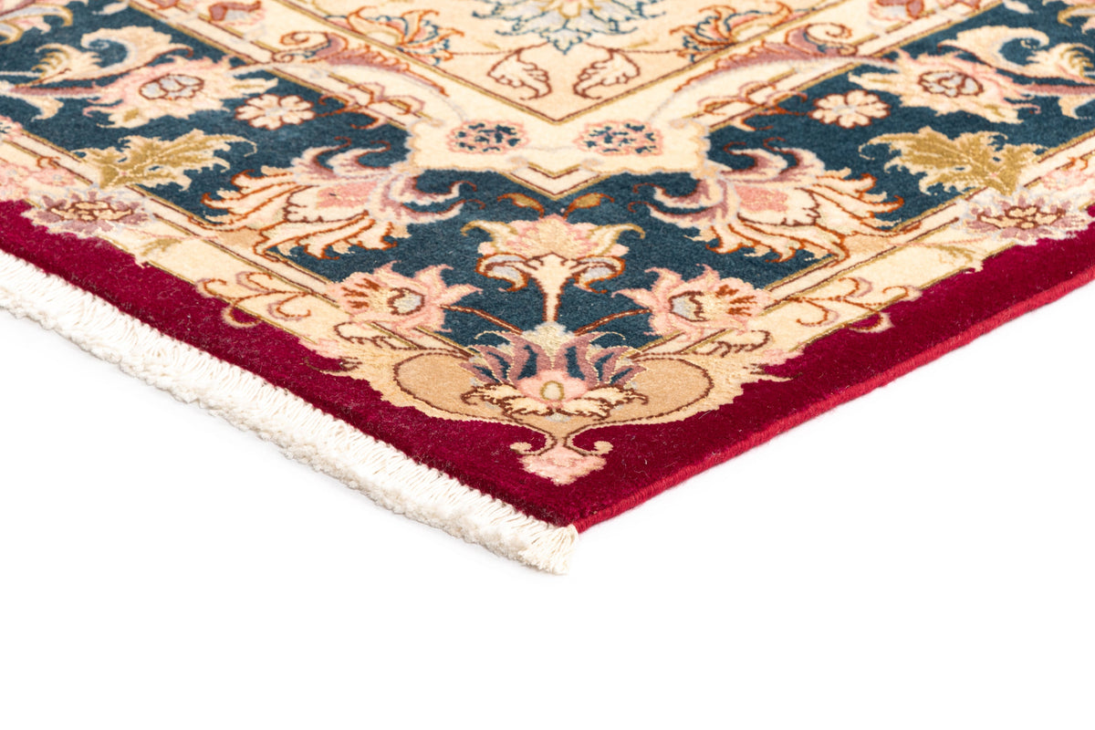 242x166 Tabriz con seta