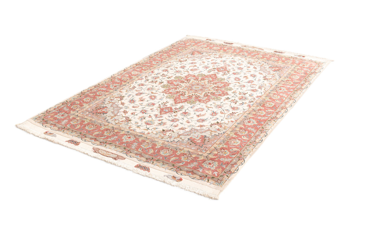 215 x 152 Täbriz mit Seide