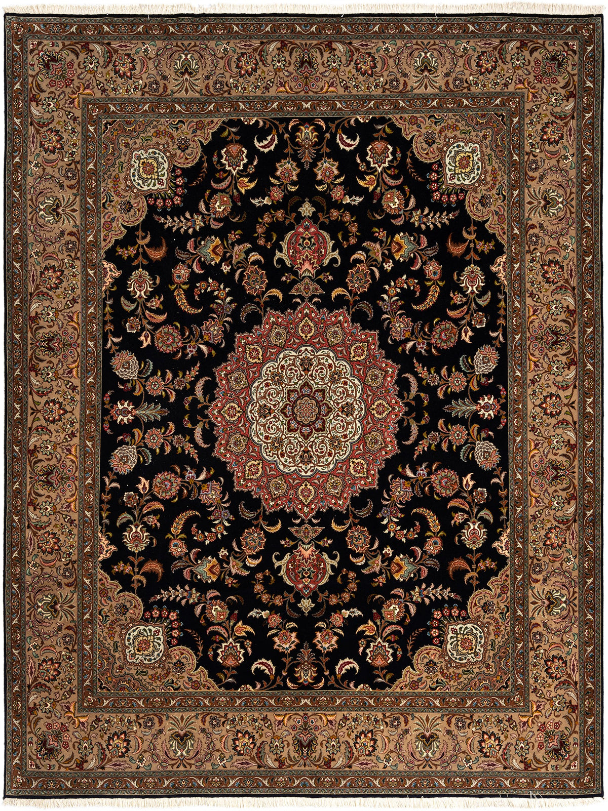 335 x 251 Täbriz mit Seide