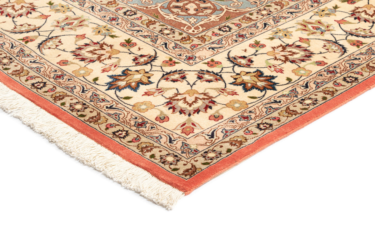 362x253 Tabriz with silk