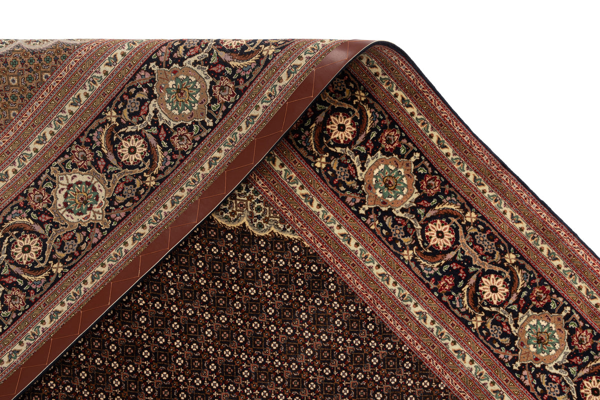 370x248 Tabriz Mahi
