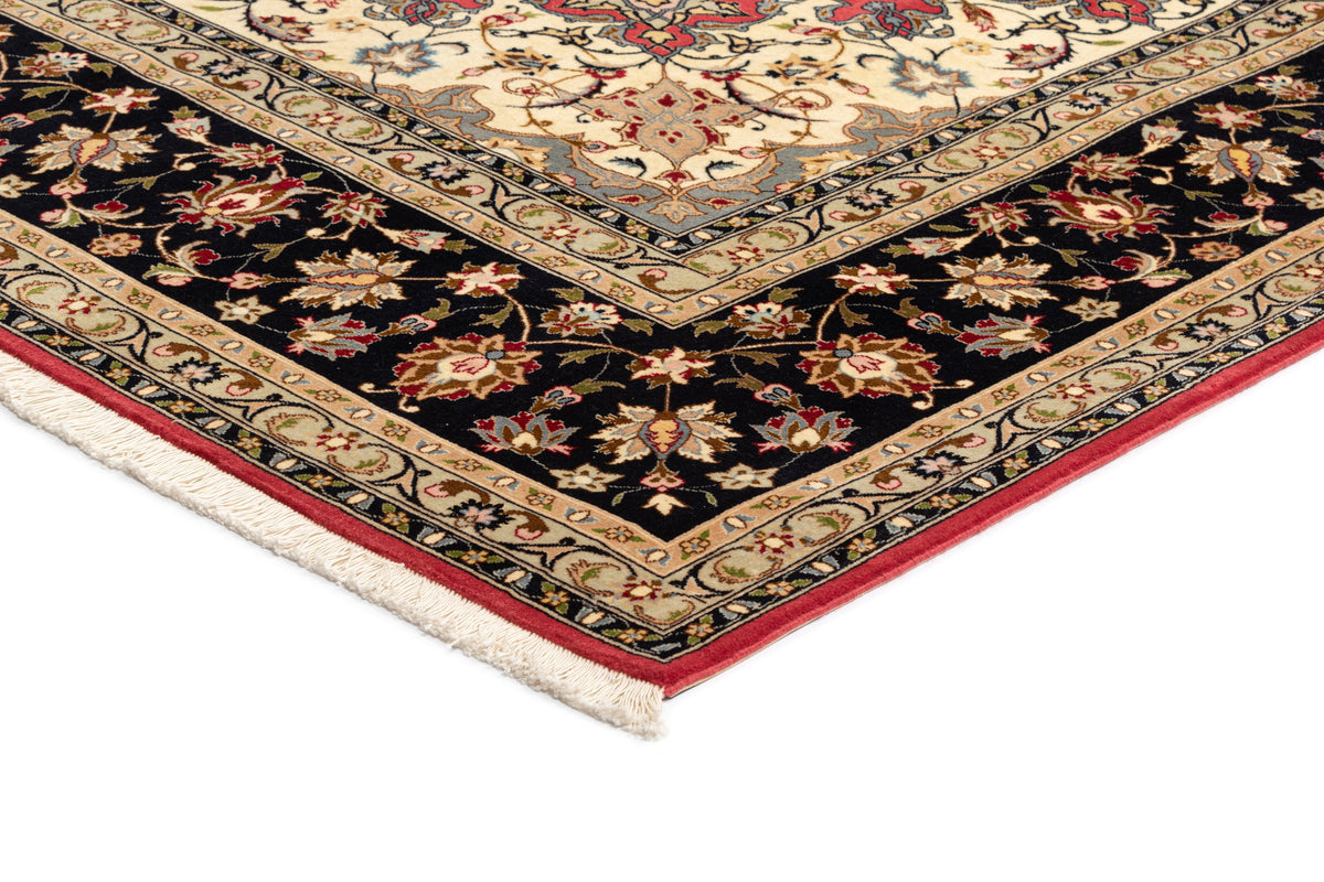 355x245 Tabriz con seta