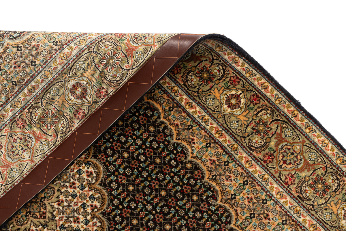 157x103 Tabriz Mahi
