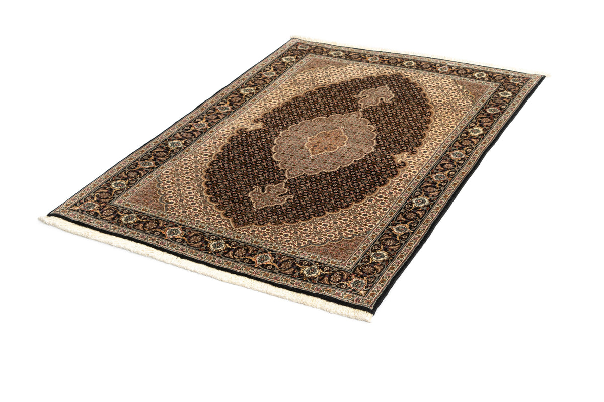 152x107 Tabriz Mahi