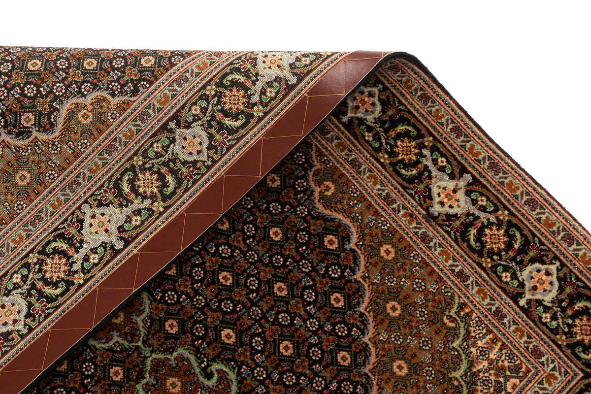 154x107 Tabriz Mahi