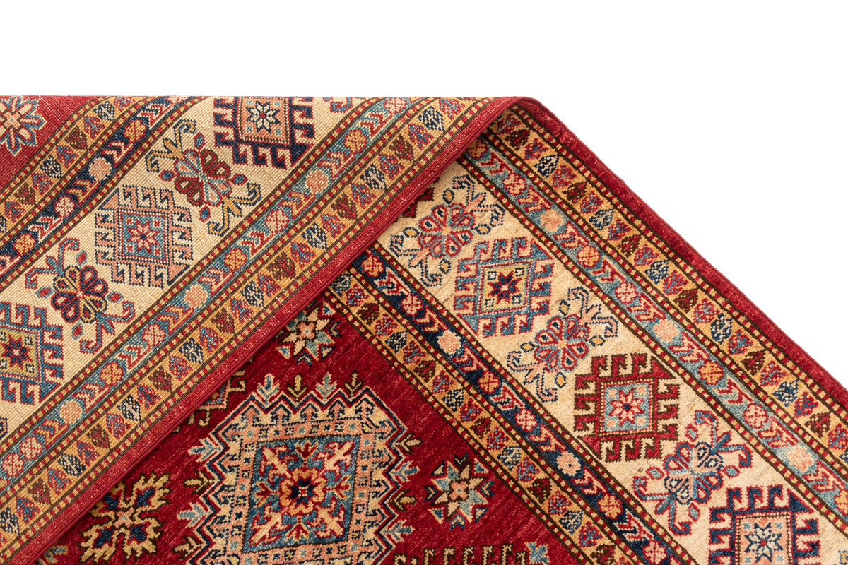 241 x 176 Kasak