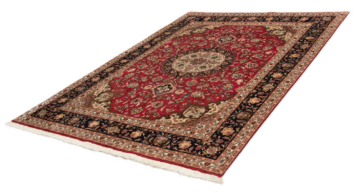 194 x 157 Täbriz mit Seide