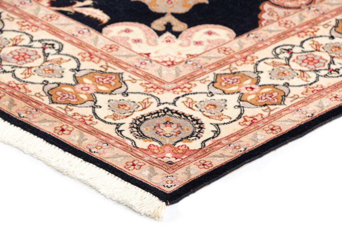 205x152 Tabriz with silk