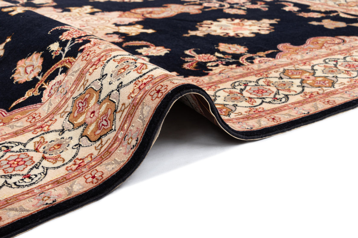205x152 Tabriz with silk