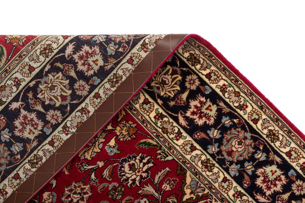 195 x 155 Täbriz mit Seide