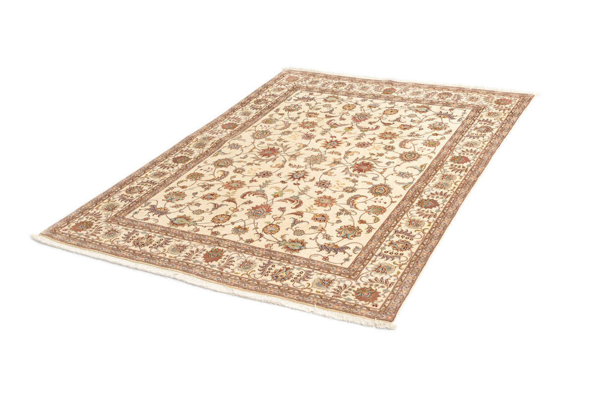 203 x 149 Täbriz mit Seide