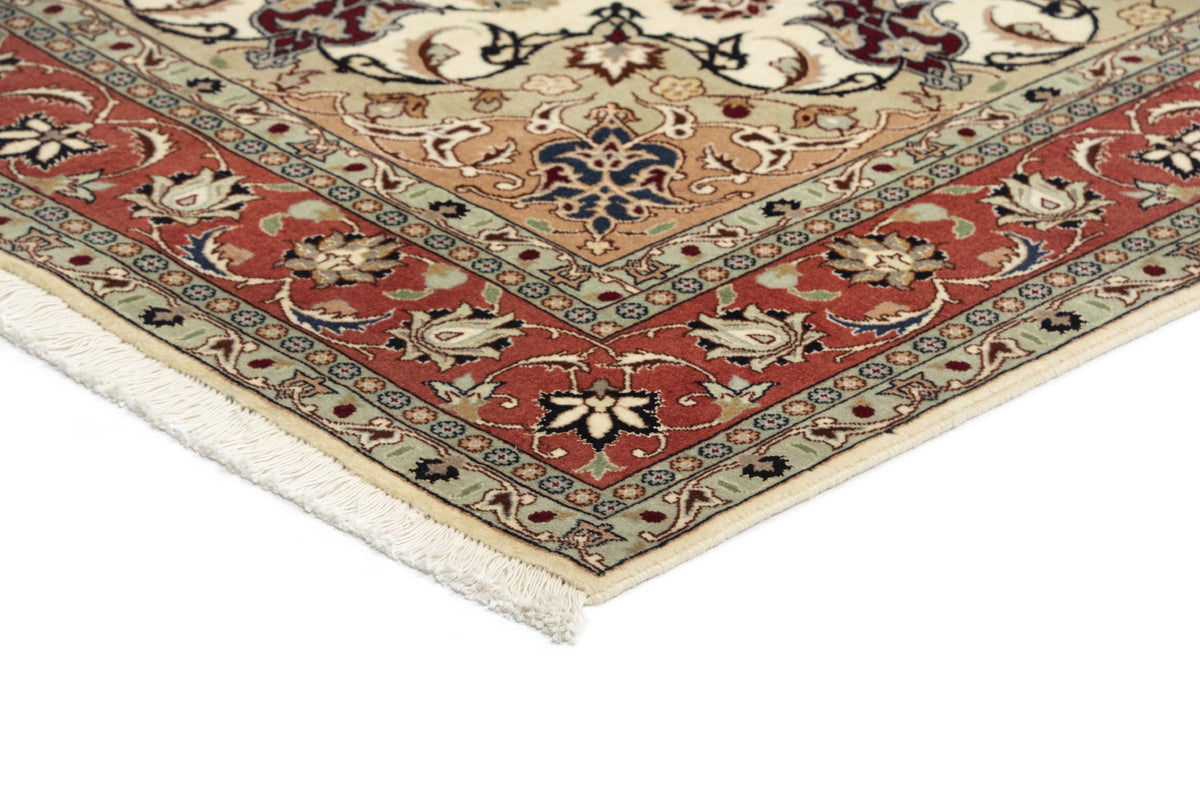 204 x 156 Tabriz con seta
