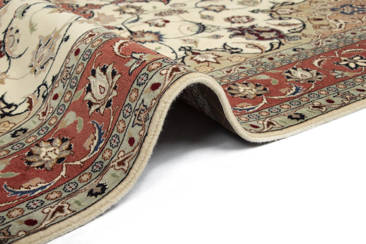 204 x 156 Tabriz con seta