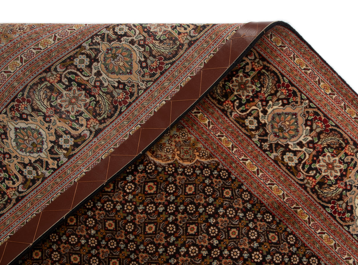 300 x 205 Täbriz Mahi mit Seide