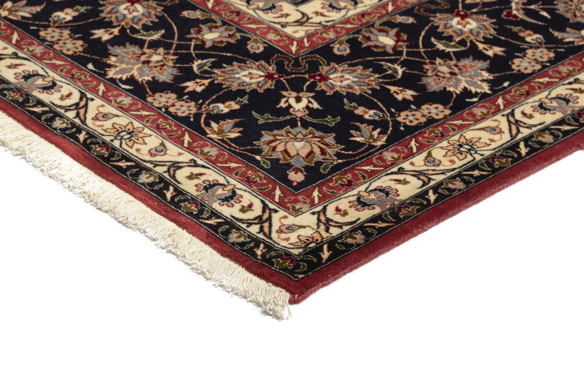 398x303 Tabriz fine