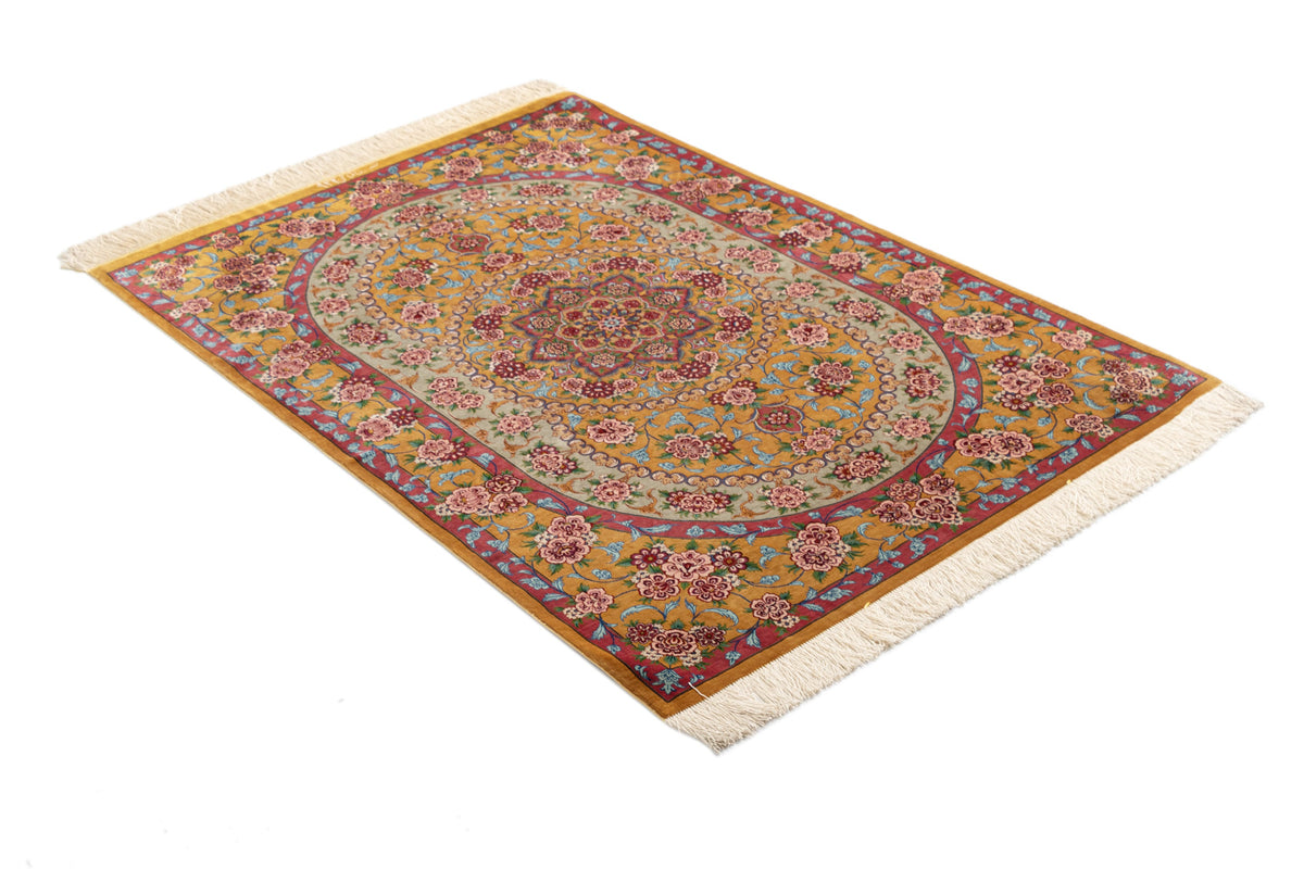 150x101 Ghom silk