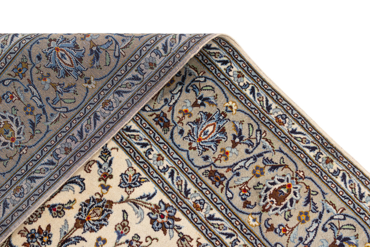 371 x 265 Kirman
