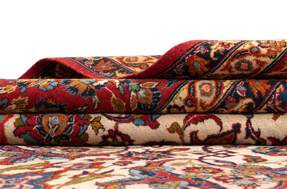 371 x 261 Isfahan