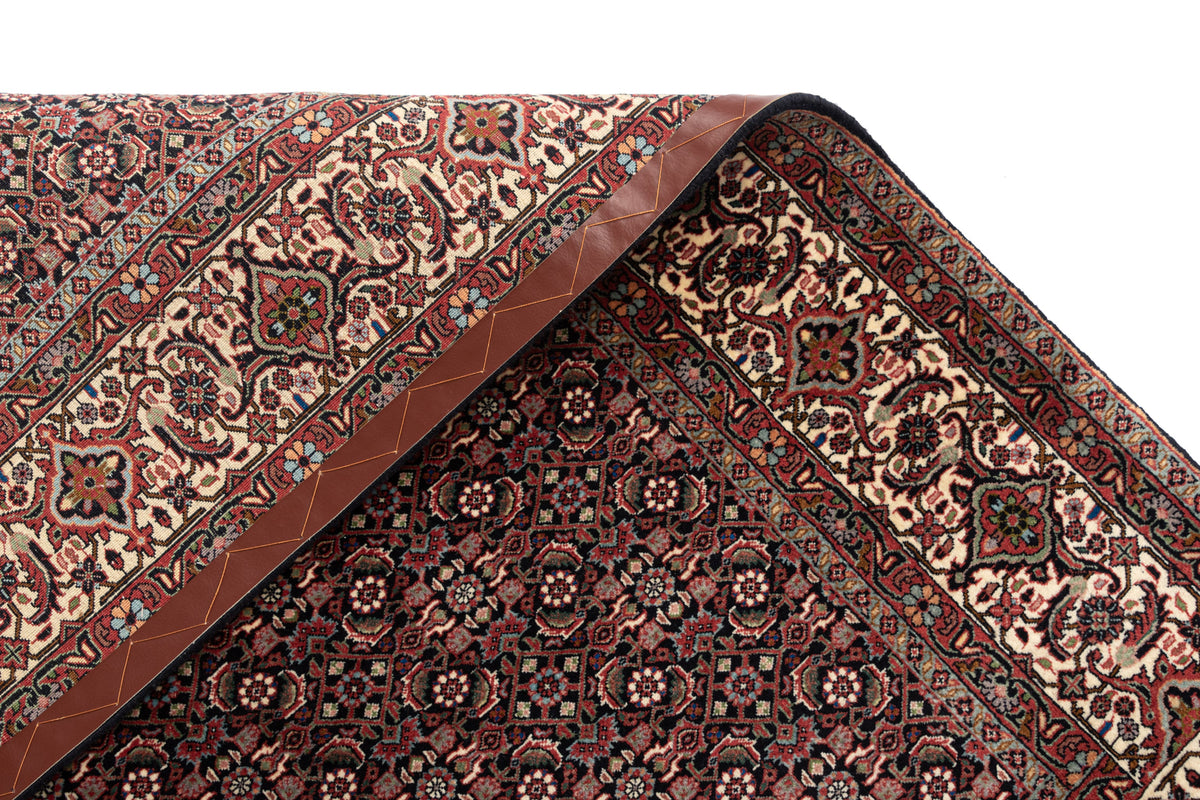 205 x 205 Bidjar