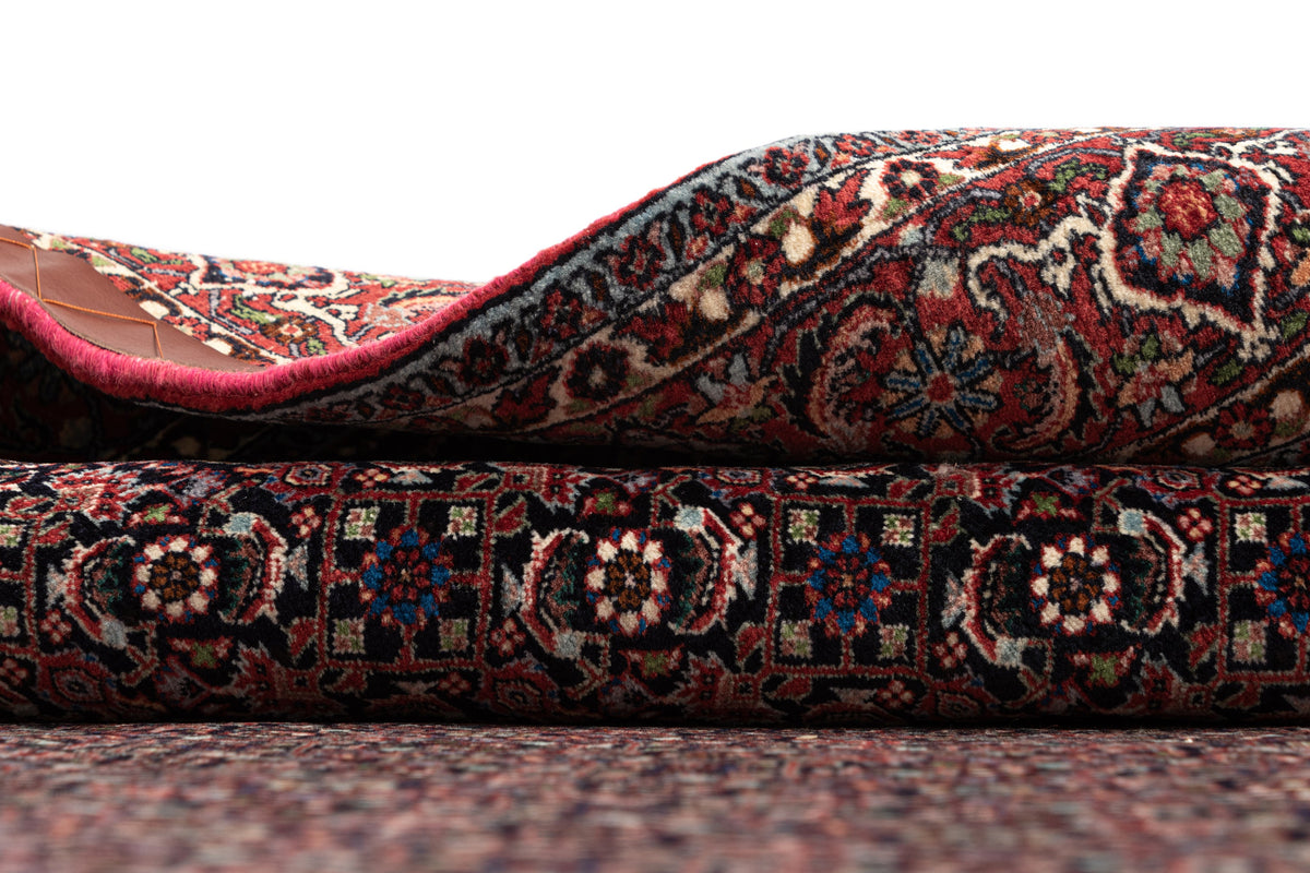 252 x 205 Bidjar