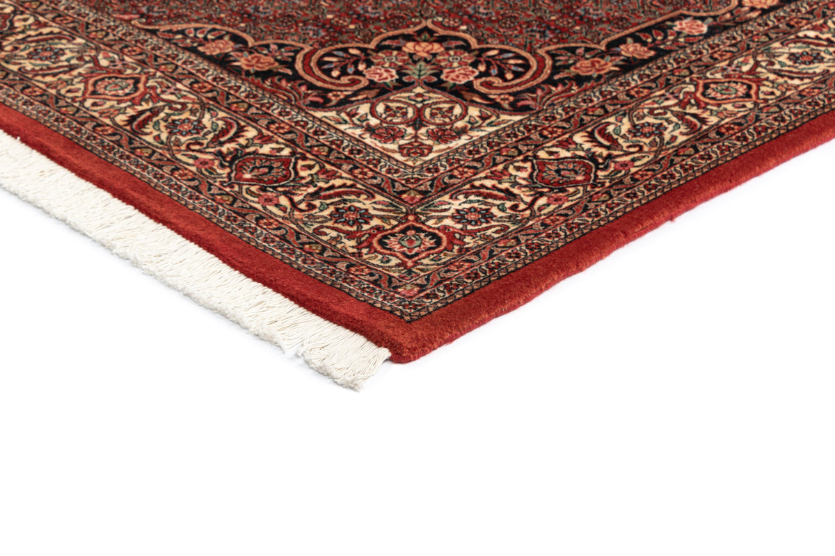 240x168 Bidjar with silk