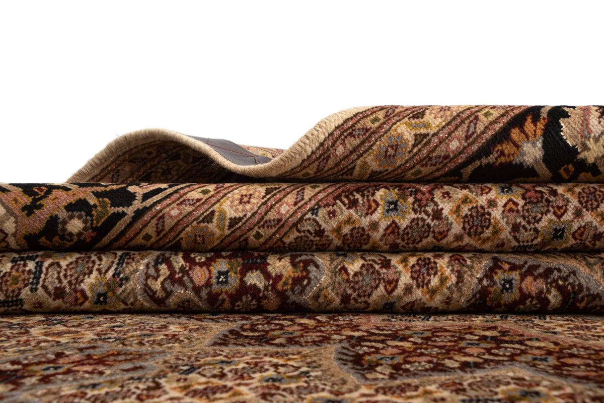 258x250 Tabriz