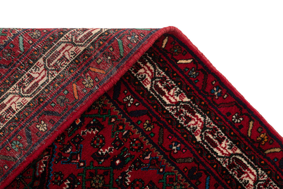 147 x 104 Hamadan
