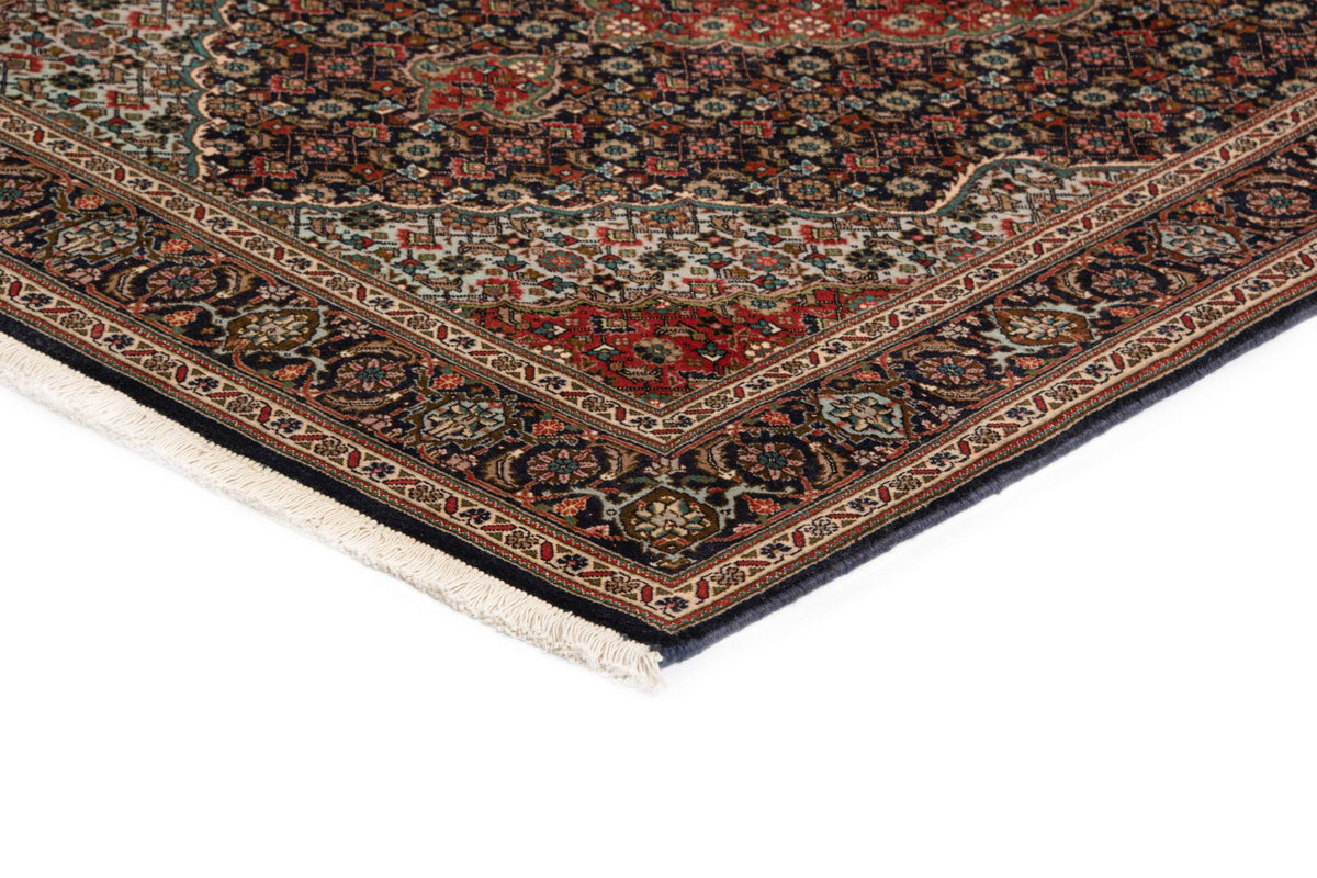 199x150 Tabriz Mahi avec soie