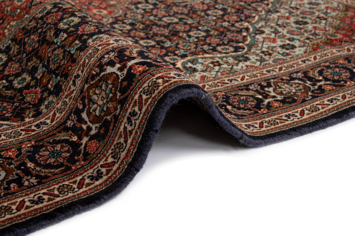 199x150 Tabriz Mahi avec soie