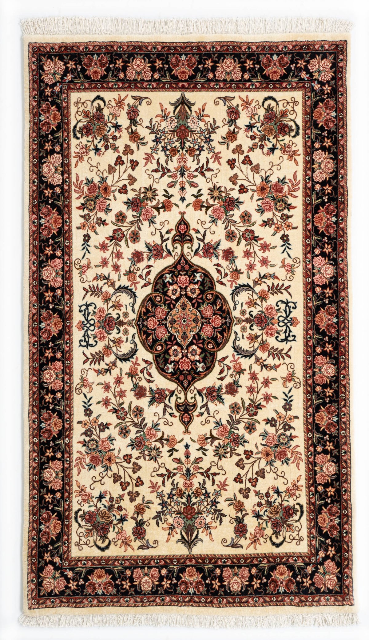 205 x 153 Bidjar