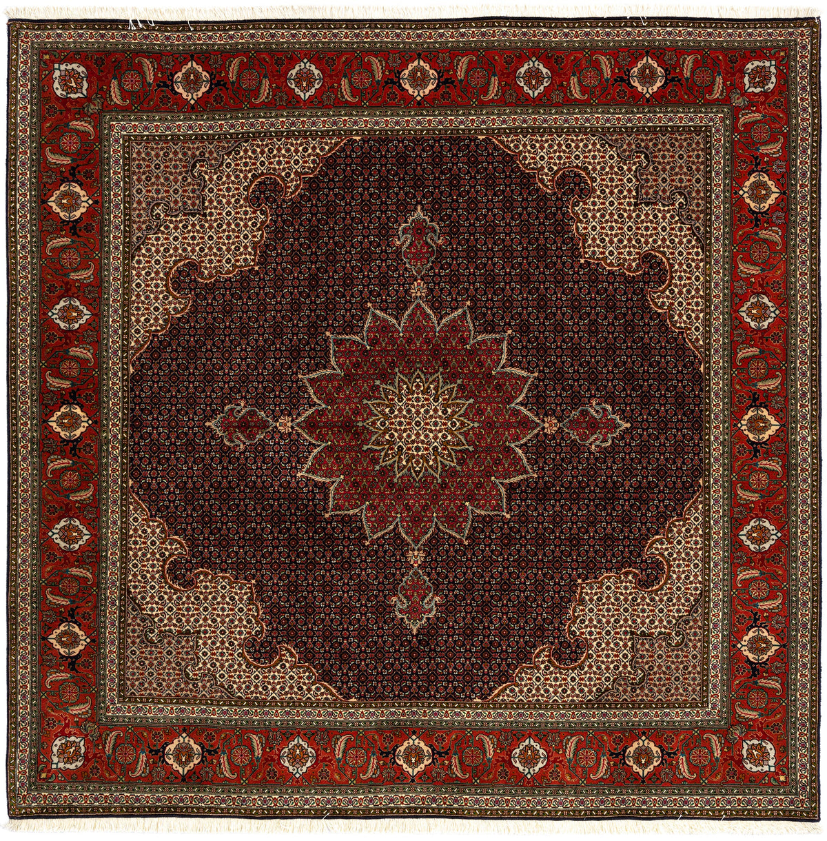 207 x 203 Täbriz Mahi mit Seide
