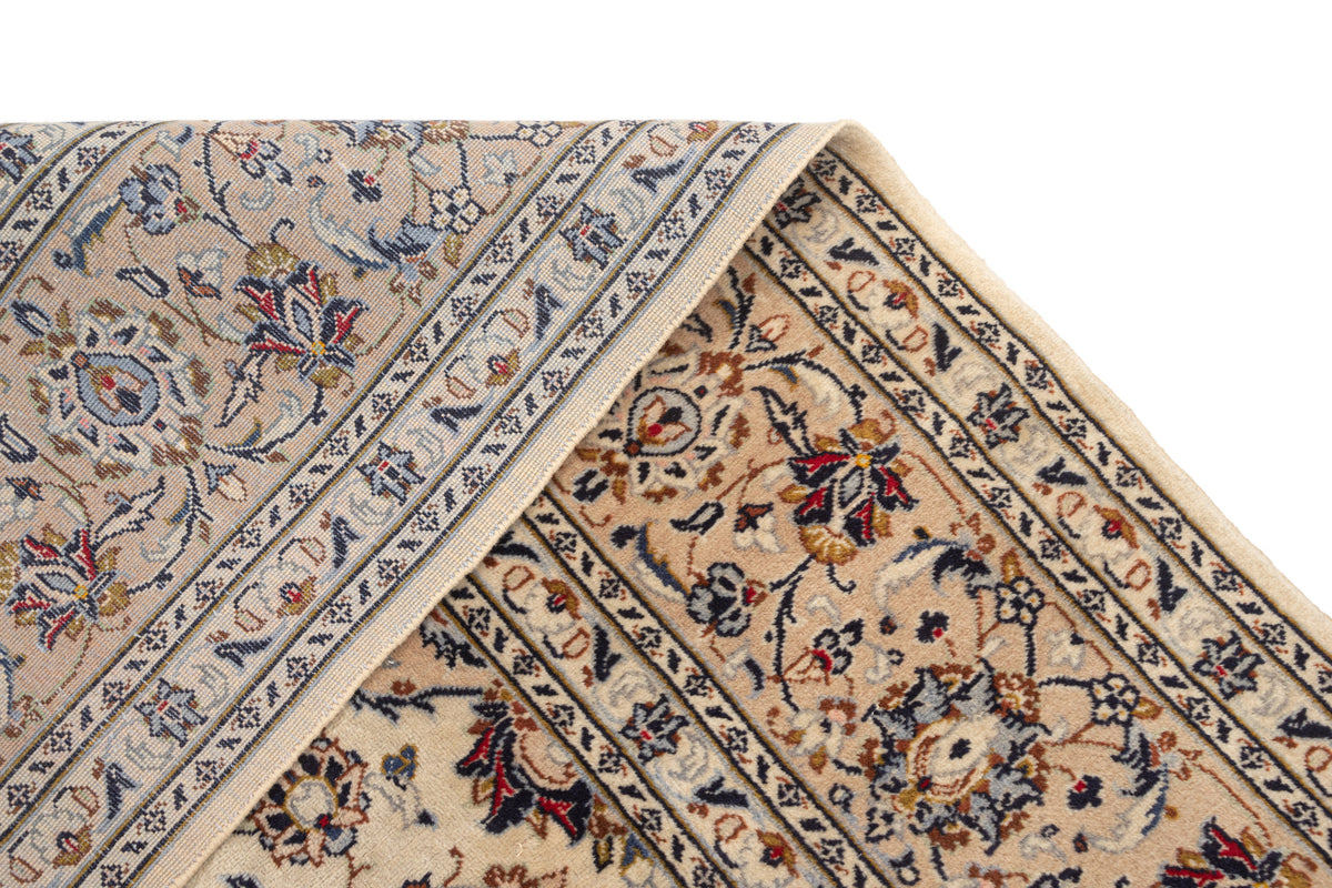 355 x 246 Kashan