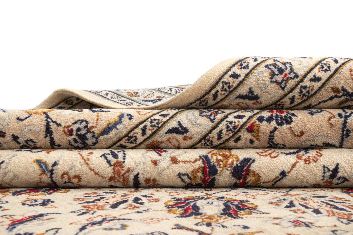 355 x 246 Kashan